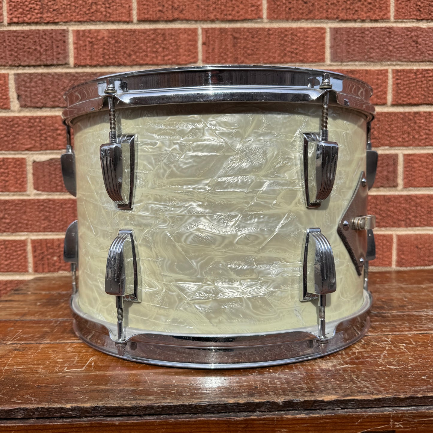 1950s WFL Super Classic 9x13 Tom Drum White Marine Pearl