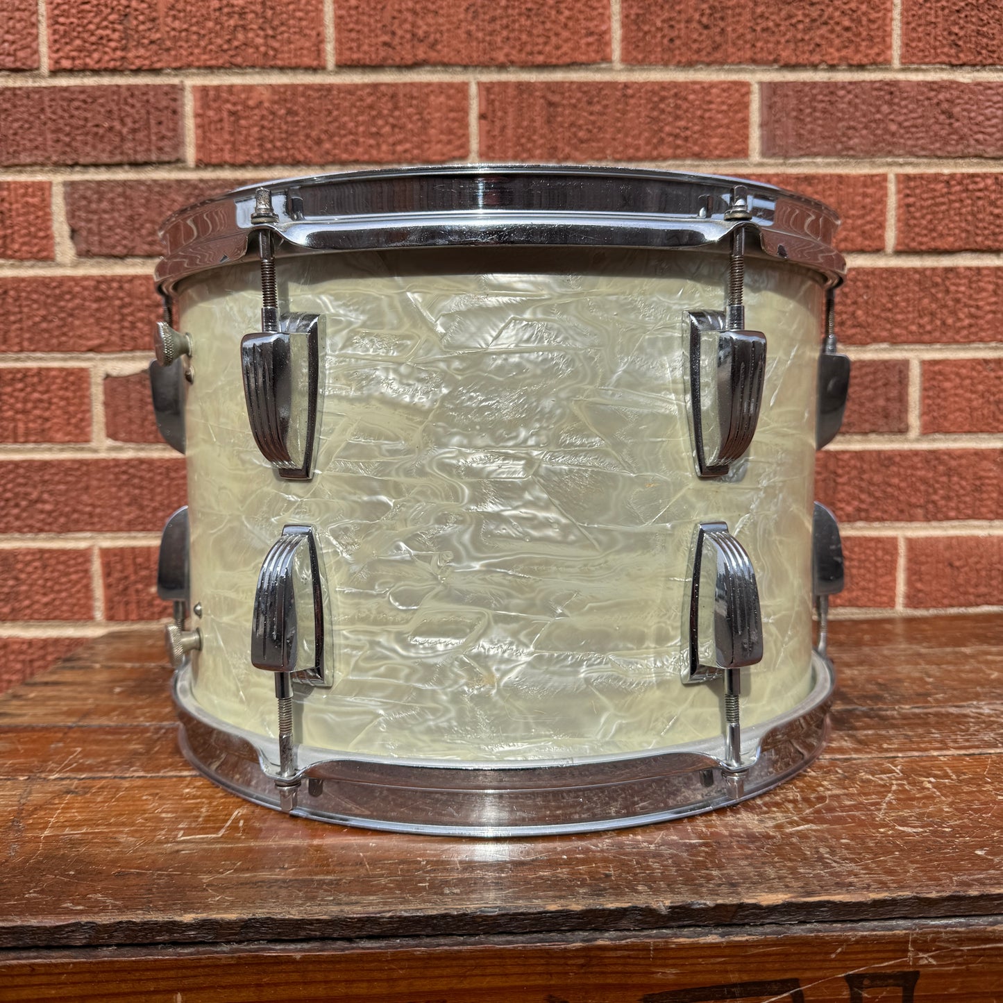 1950s WFL Super Classic 9x13 Tom Drum White Marine Pearl