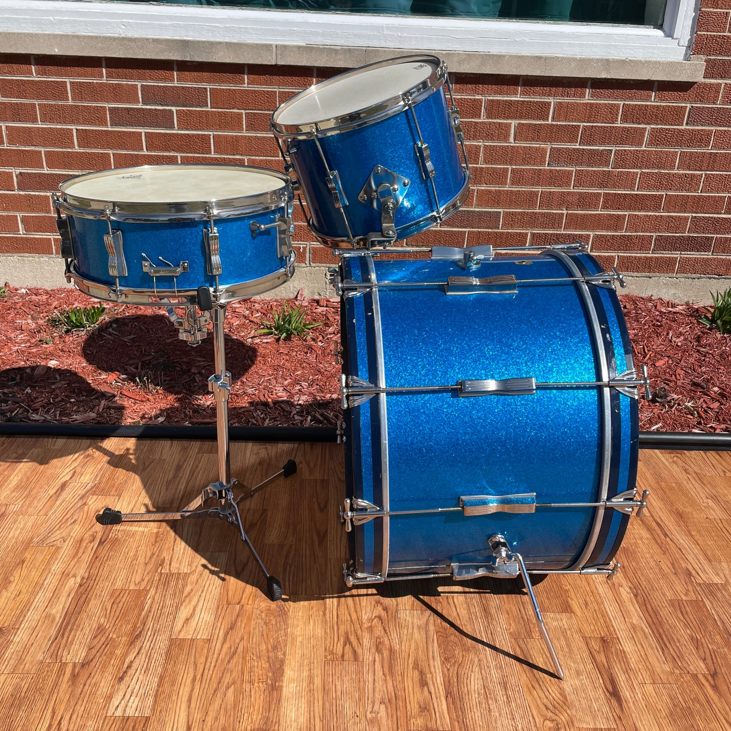 1964 Ludwig No. 998P Combo Outfit Drum Set Blue Sparkle 22/13/5x14 Jazz Festival