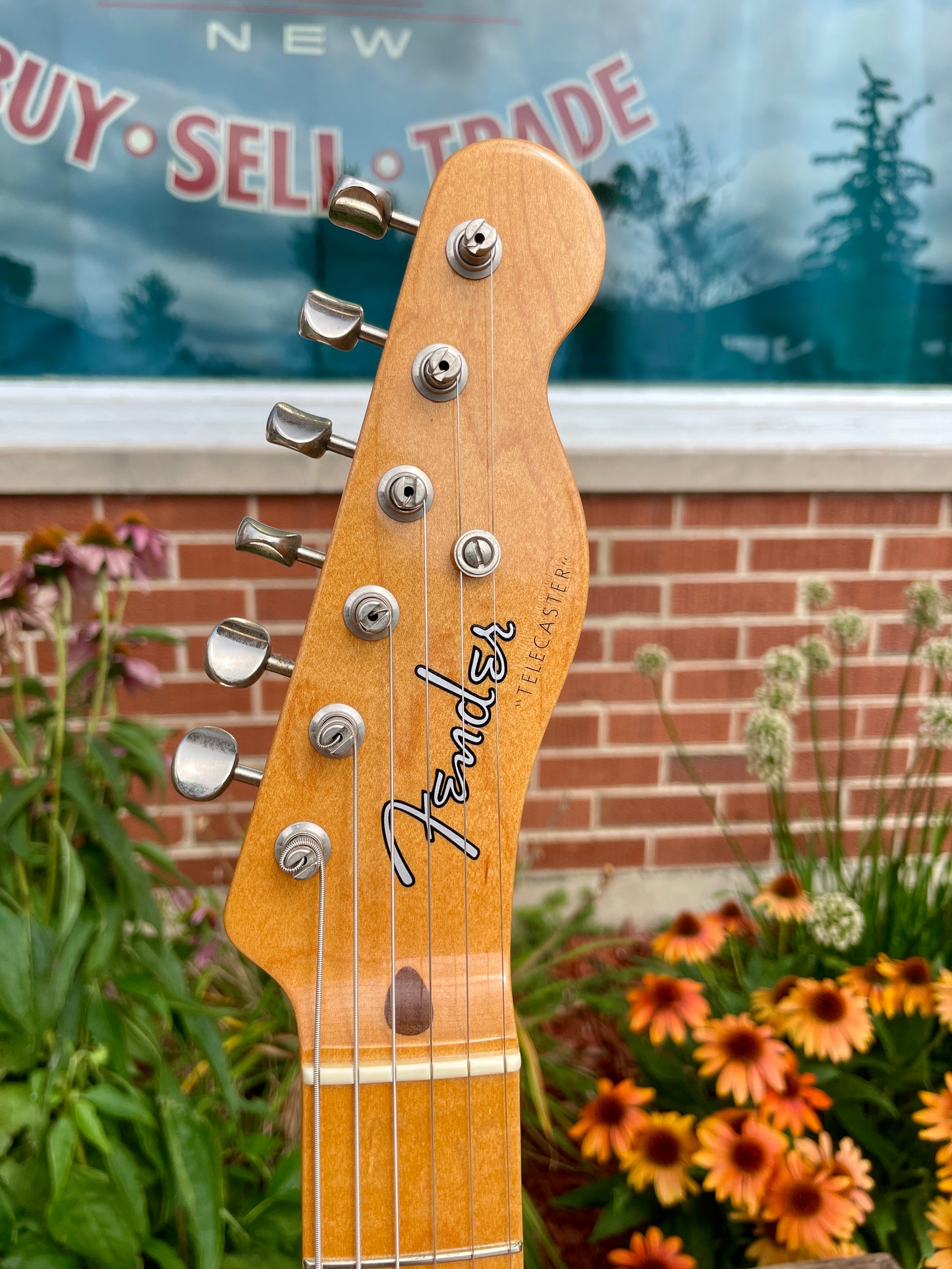 2001 Fender American Vintage '52 Telecaster Reissue Electric Guitar Butterscotch Blonde w/ Case 52RI