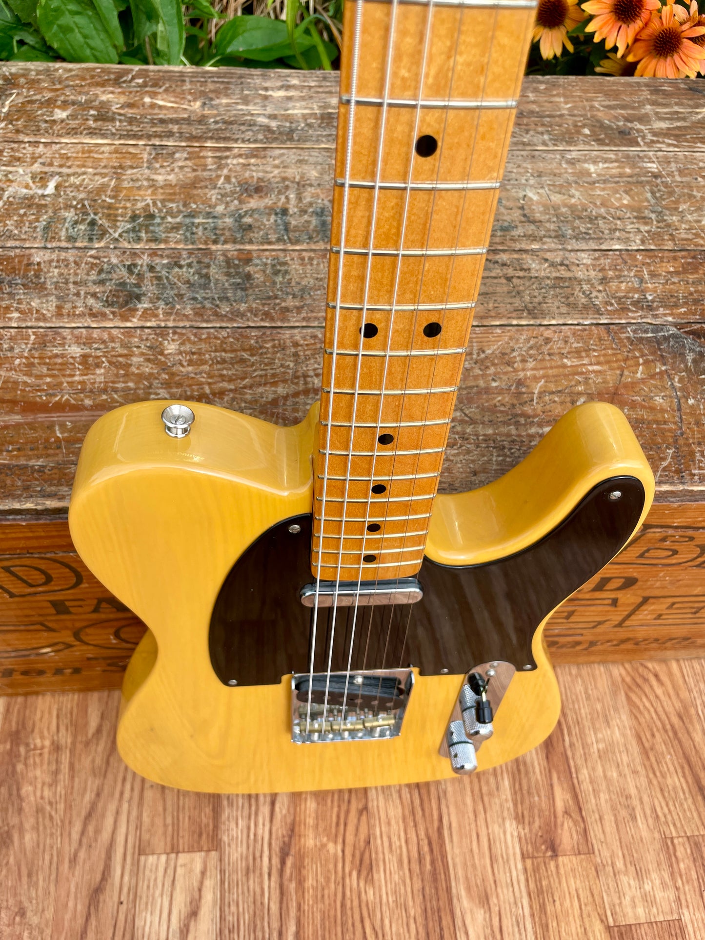 2001 Fender American Vintage '52 Telecaster Reissue Electric Guitar Butterscotch Blonde w/ Case 52RI