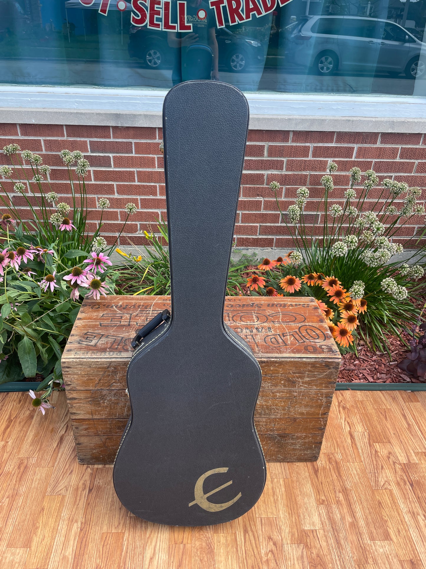 Epiphone Chet Atkins CEC Electric Classical Guitar Natural w/ OHSC