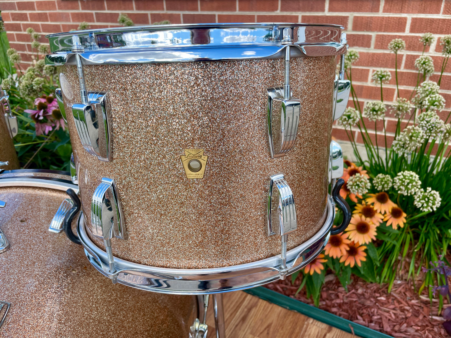 1966 Ludwig Super Classic Drum Set Champagne Sparkle 22/13/16
