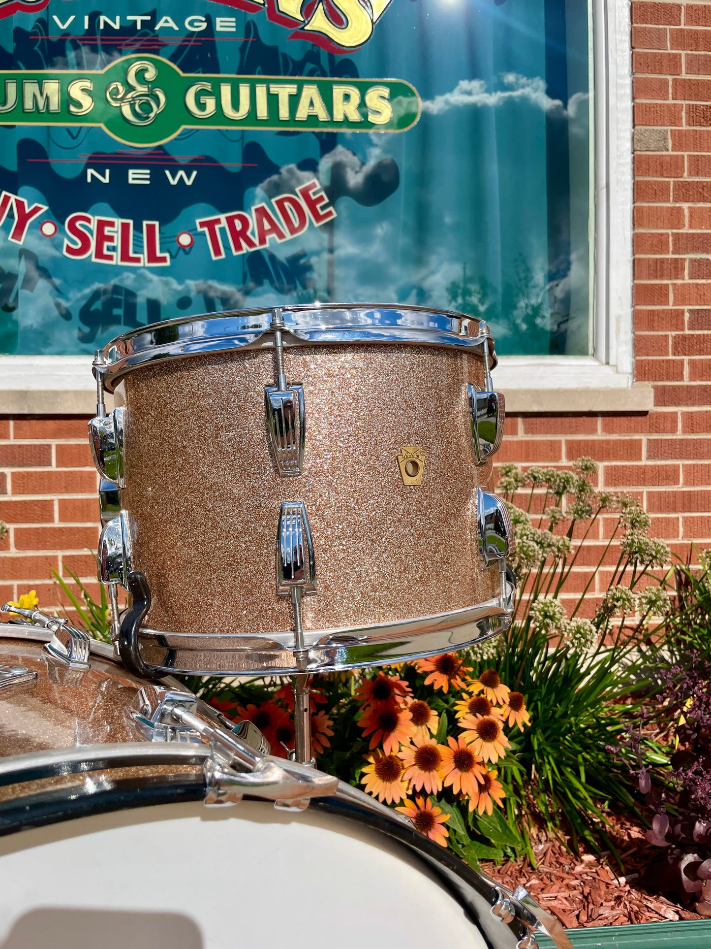1966 Ludwig Super Classic Drum Set Champagne Sparkle 22/13/16