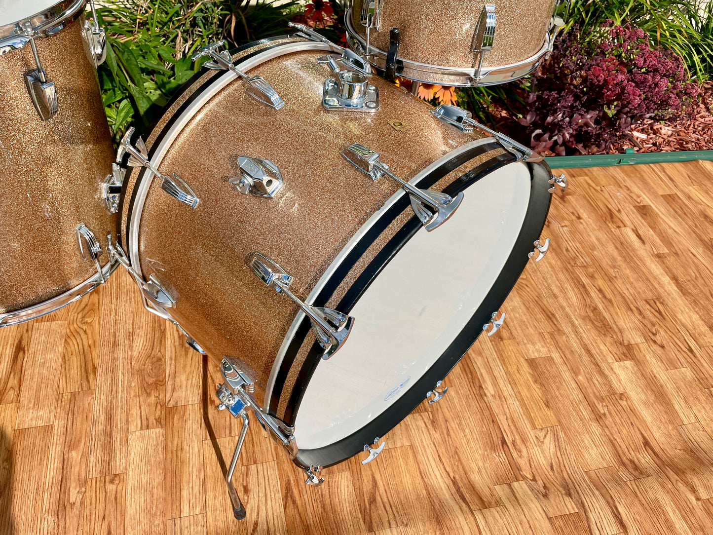 1966 Ludwig Super Classic Drum Set Champagne Sparkle 22/13/16
