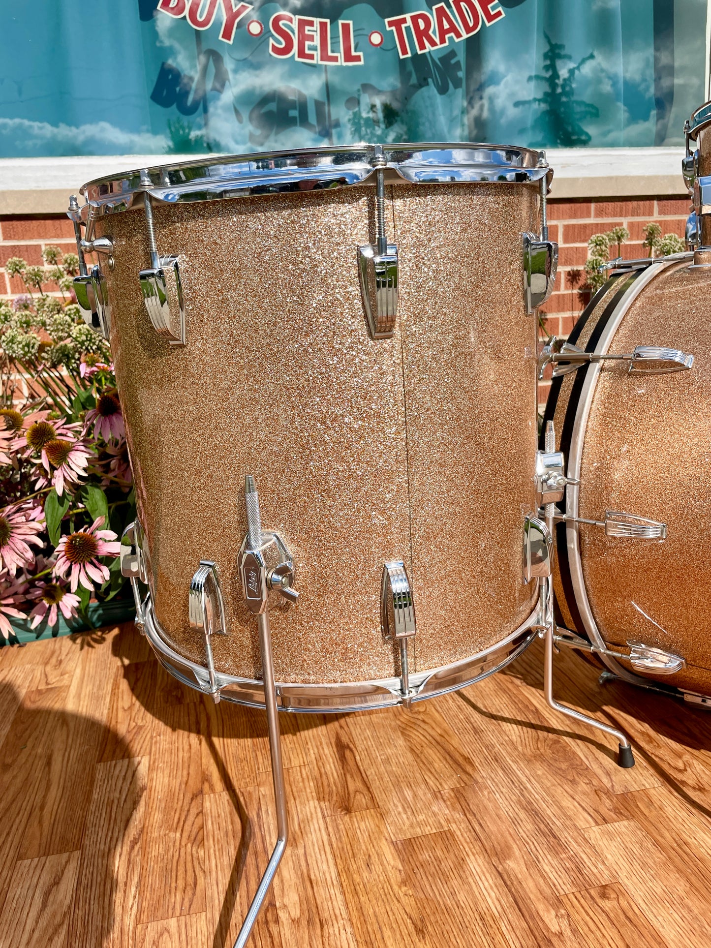 1966 Ludwig Super Classic Drum Set Champagne Sparkle 22/13/16