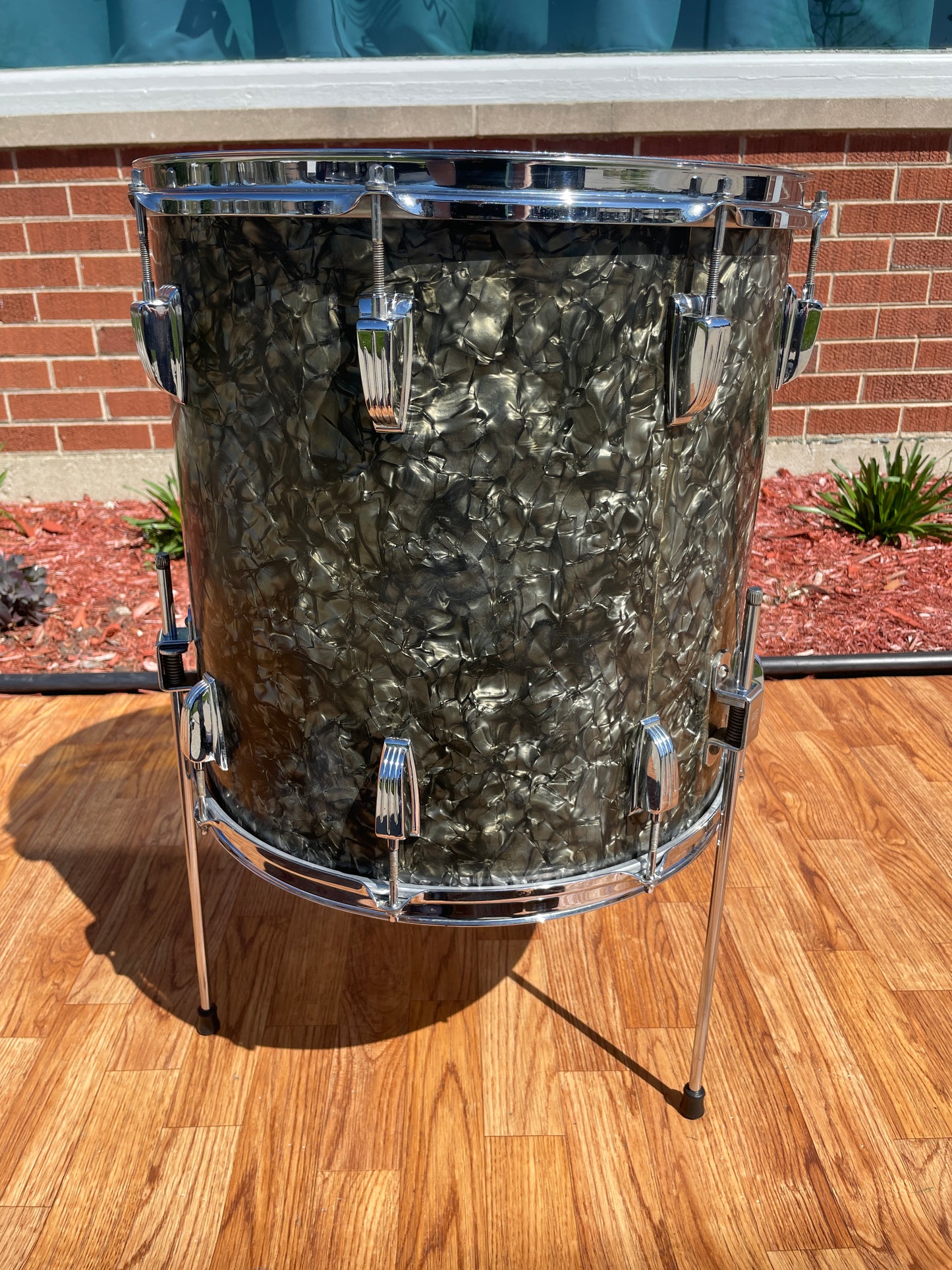 1948-1952 WFL 16x16 Floor Tom Single Black Diamond Pearl Ludwig