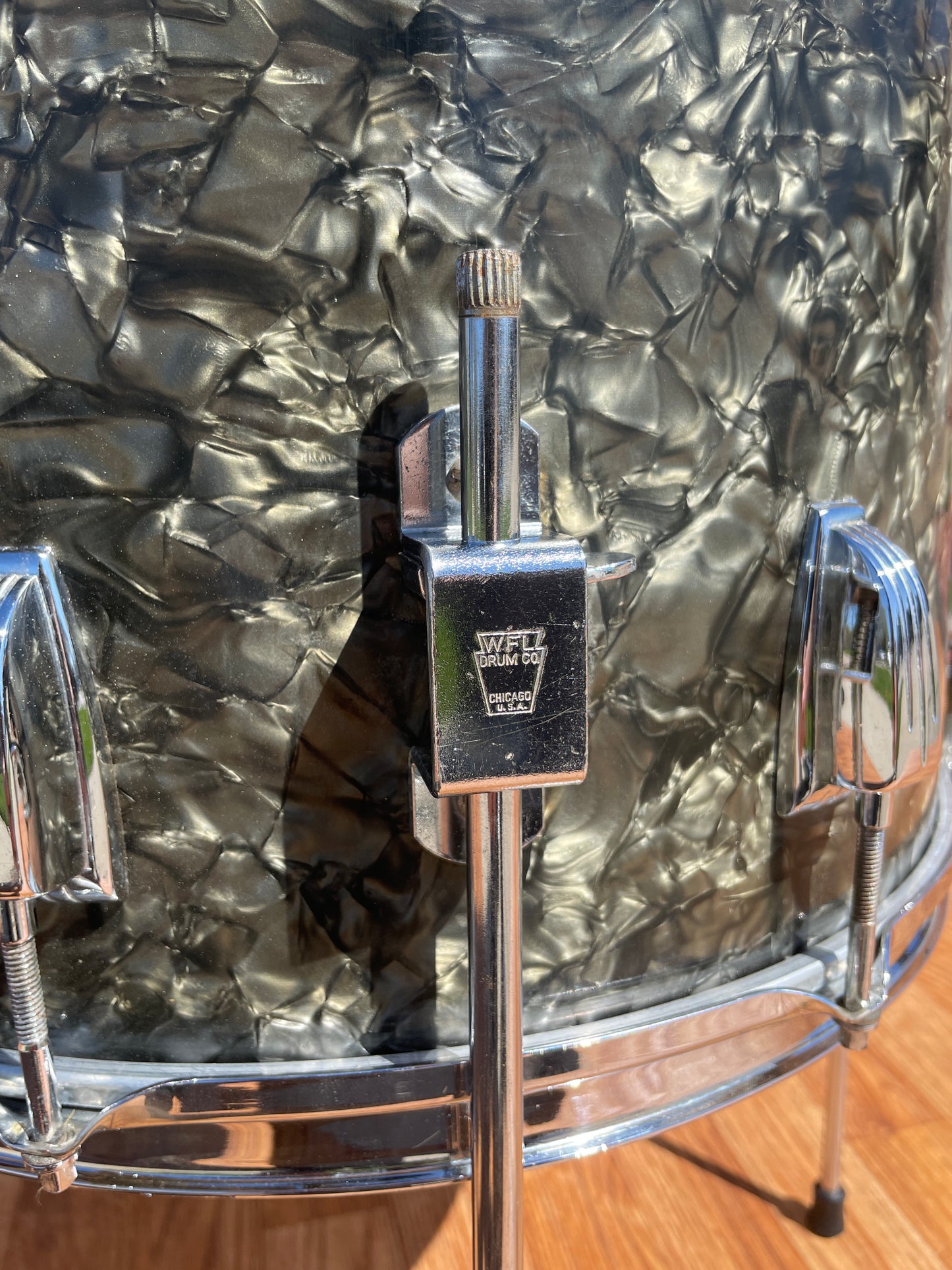 1948-1952 WFL 16x16 Floor Tom Single Black Diamond Pearl Ludwig