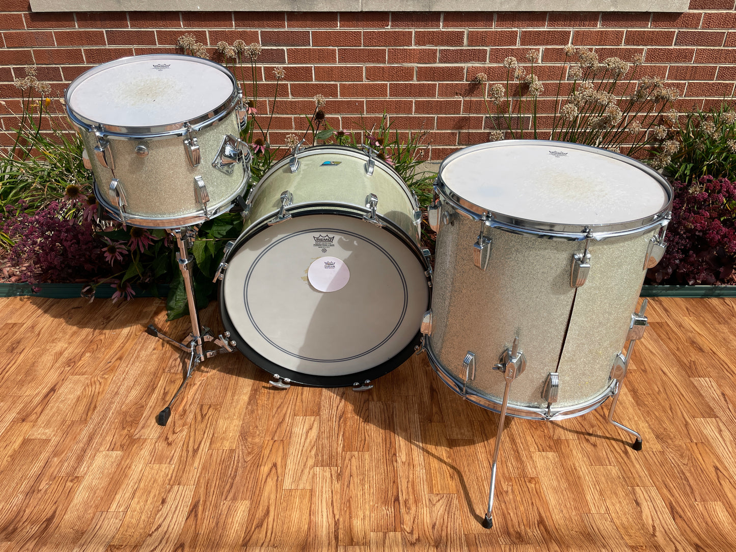 1970s Ludwig 3-Ply Drum Set Silver Sparkle 20/13/16