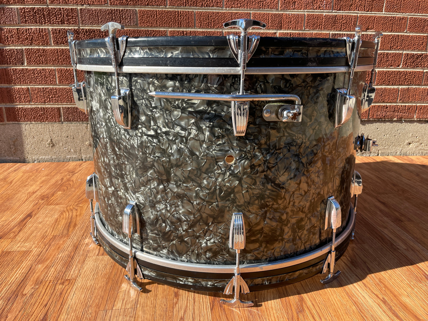 1948-1952 WFL 14x24 Bass Drum Black Diamond Pearl Ludwig