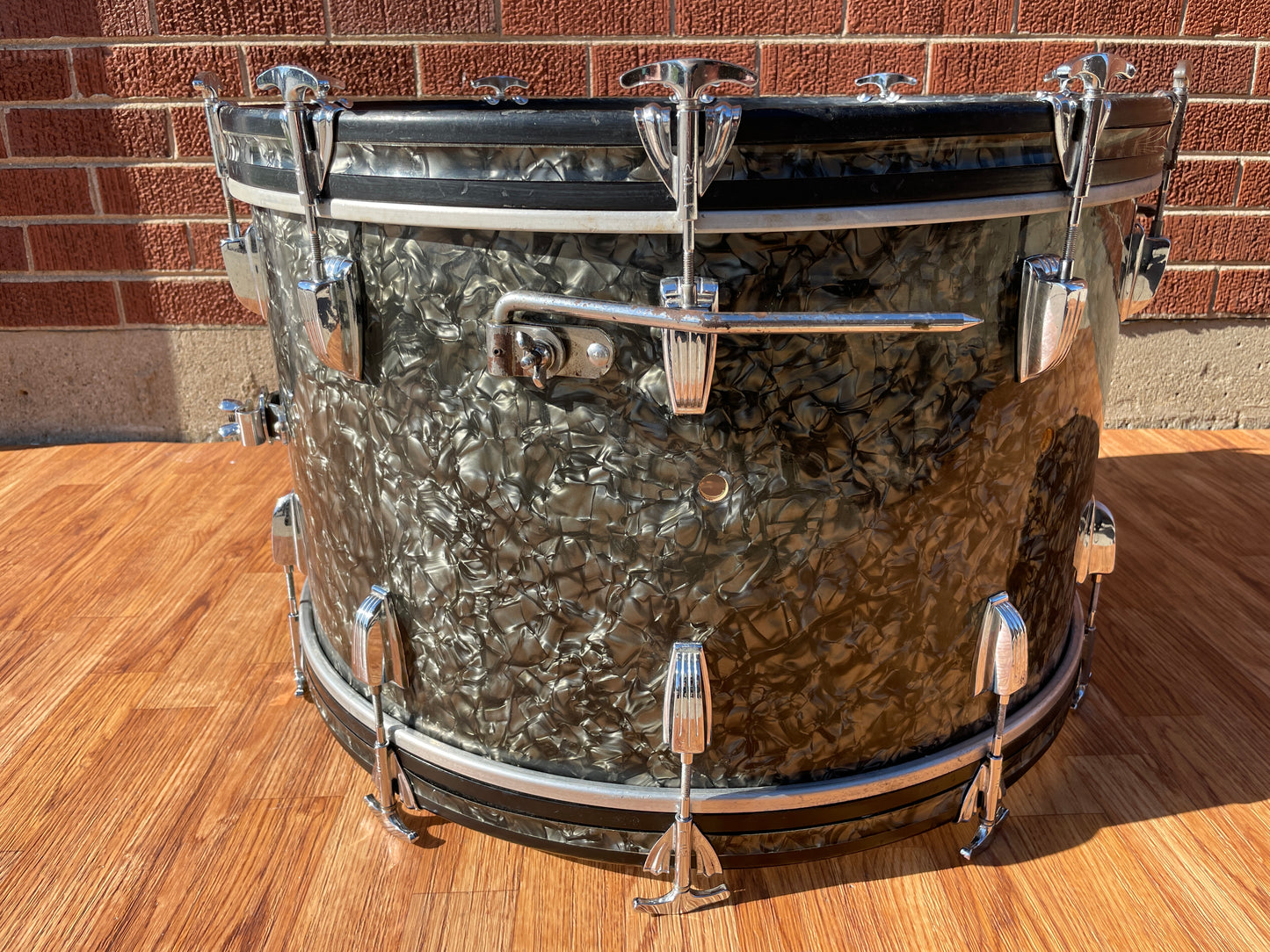1948-1952 WFL 14x24 Bass Drum Black Diamond Pearl Ludwig