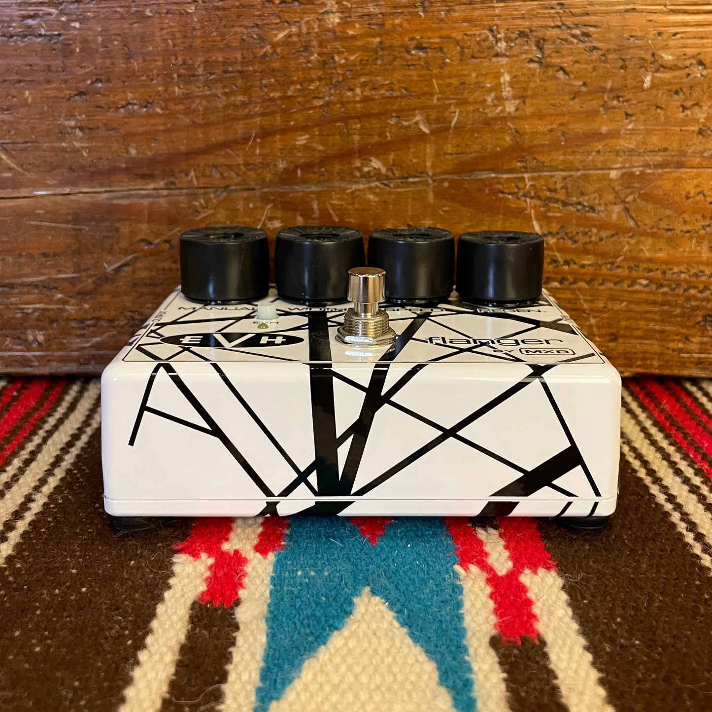 MXR EVH Flanger Pedal White EVH117 Eddie Van Halen w/ Box