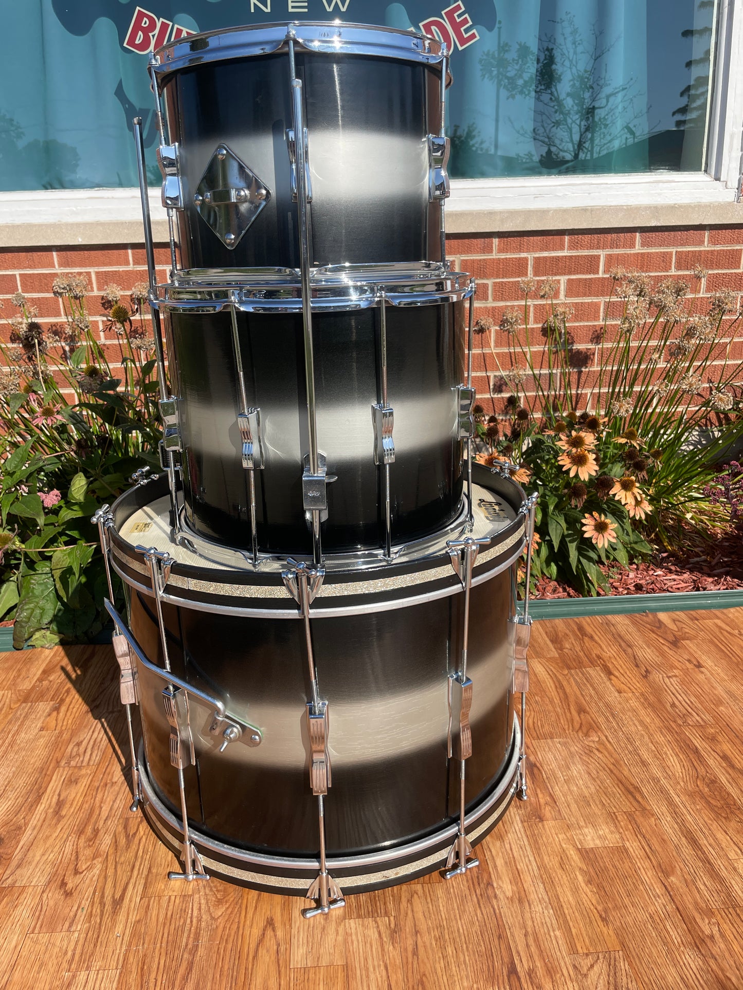 1961 Ludwig 3pc Club Date Drum Set Black/Silver Duco 22/13/15