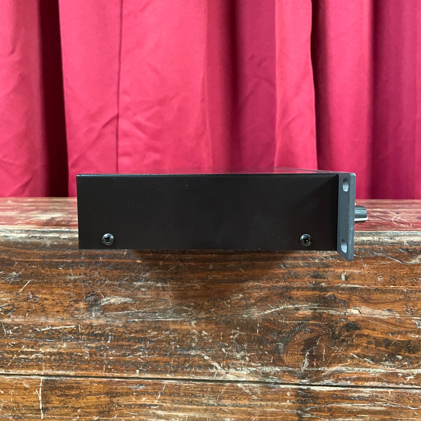 DBX 166XL Stereo Compressor / Limiter / Gate