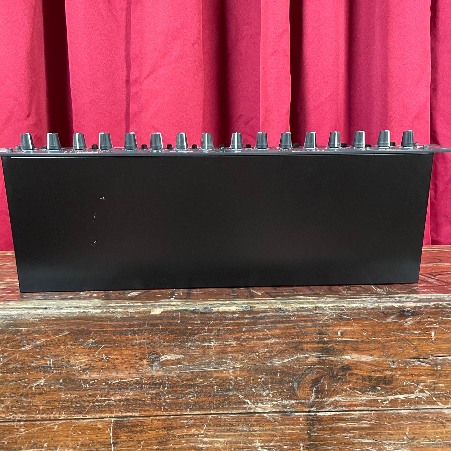 DBX 166XL Stereo Compressor / Limiter / Gate