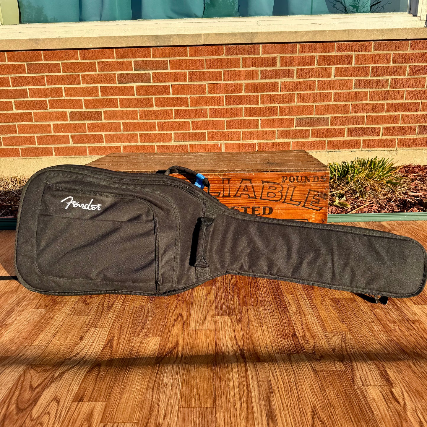 Fender Squier Vintage Modified Jaguar Bass Special SS Candy Apple Red Short Scale w/ Gig Bag