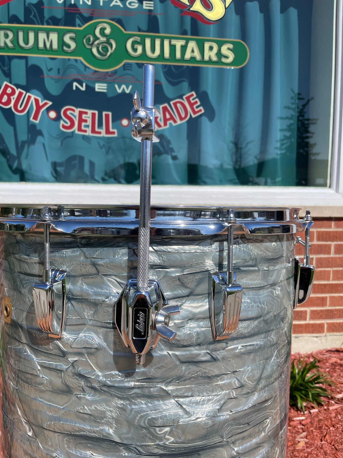 1965 Ludwig 24x16 No. 1109PC Miami Beach Stand-Up Set Sky Blue Pearl Cocktail Drum