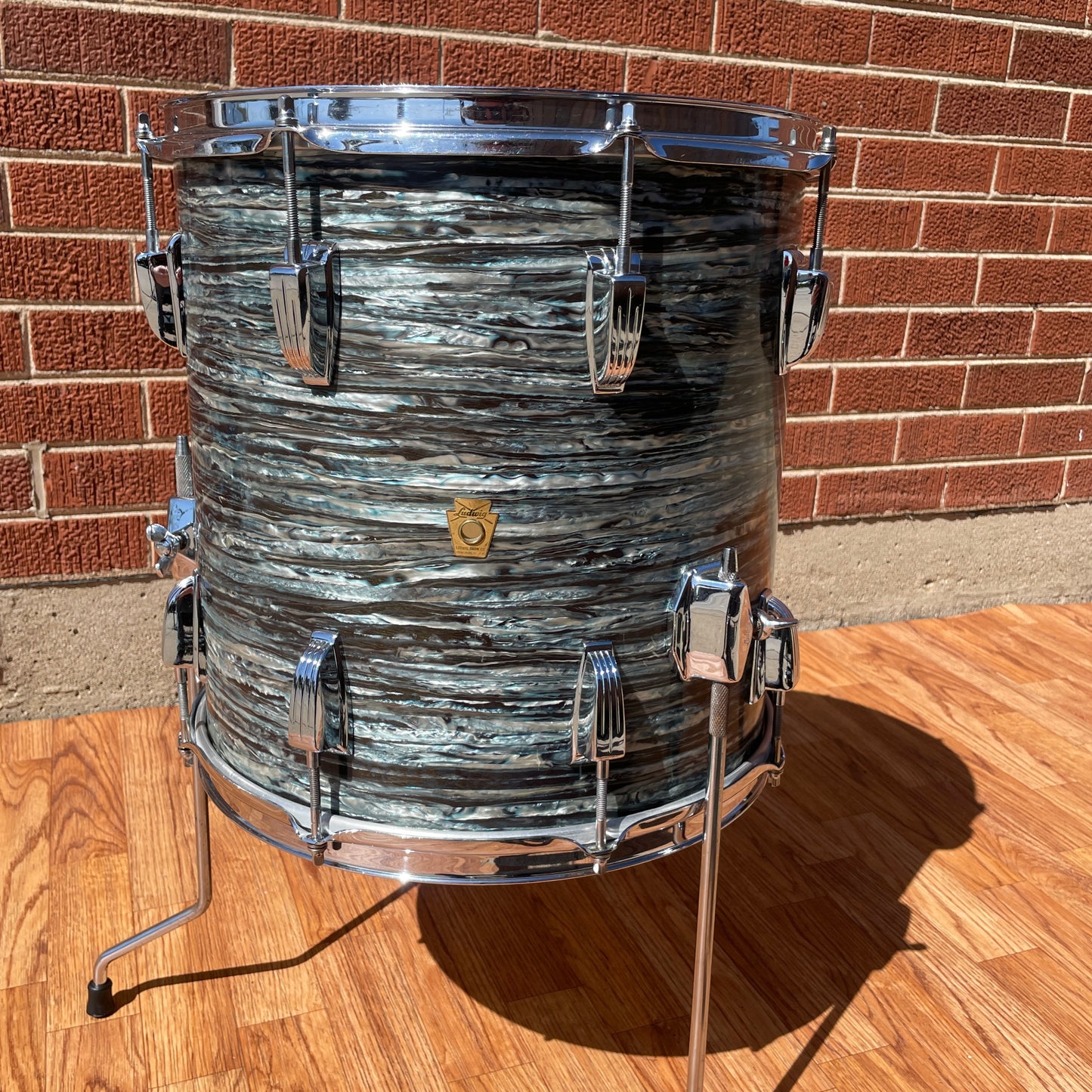 Early 1960s Ludwig 14x14 Floor Tom Drum Oyster Blue Pearl Pre-Serial