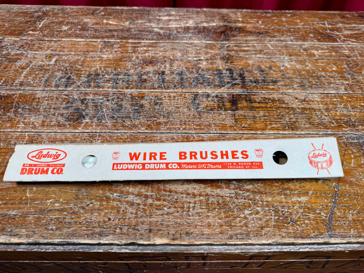 1960s Ludwig No. 193 White Plastic Model Retractable Brushes