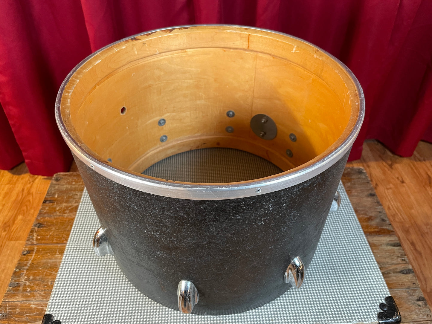 1970s Slingerland 10x14 Concert Tom Drum Shell Black