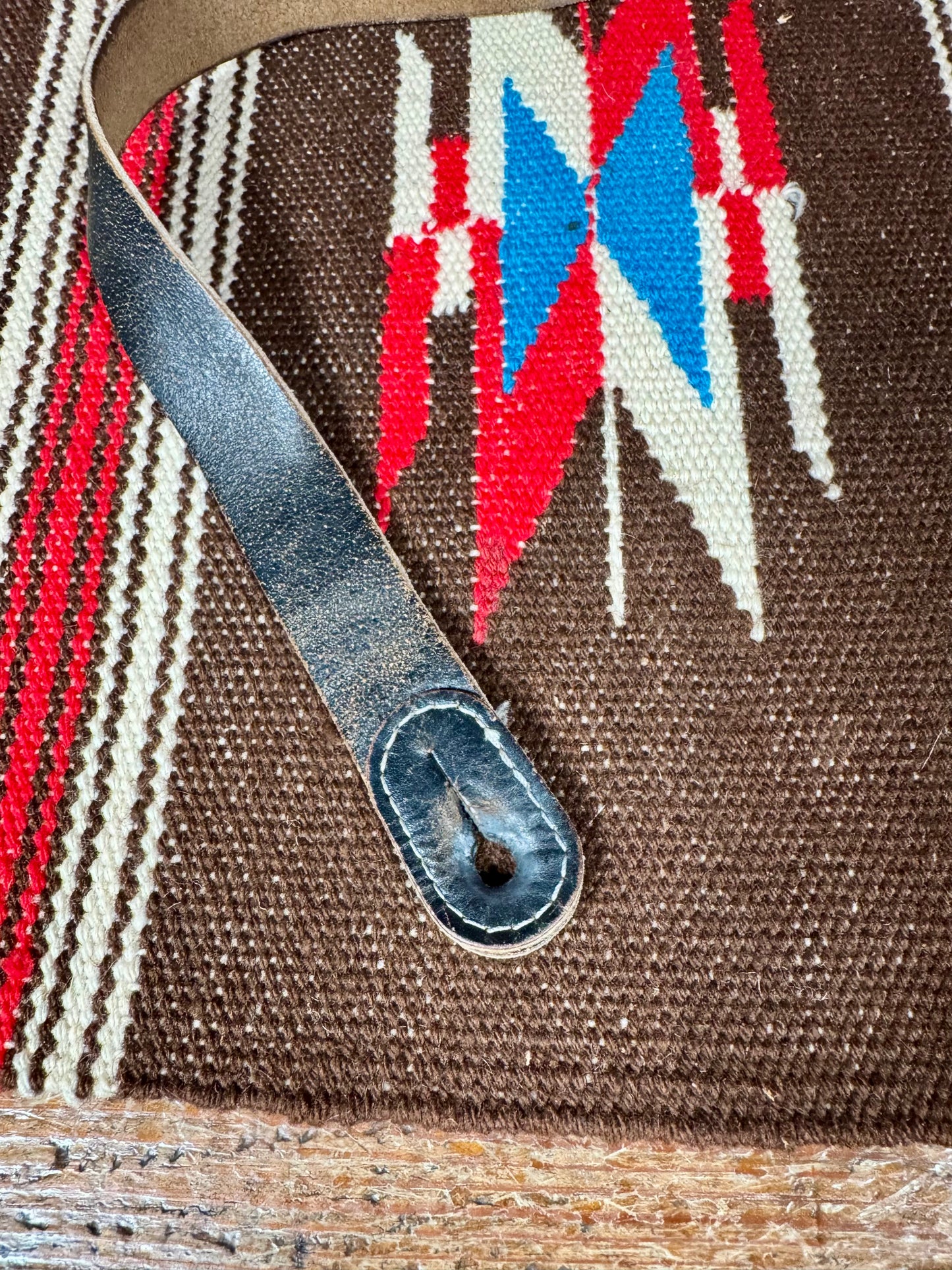 RARE Vintage Earth III Guitar Strap Black