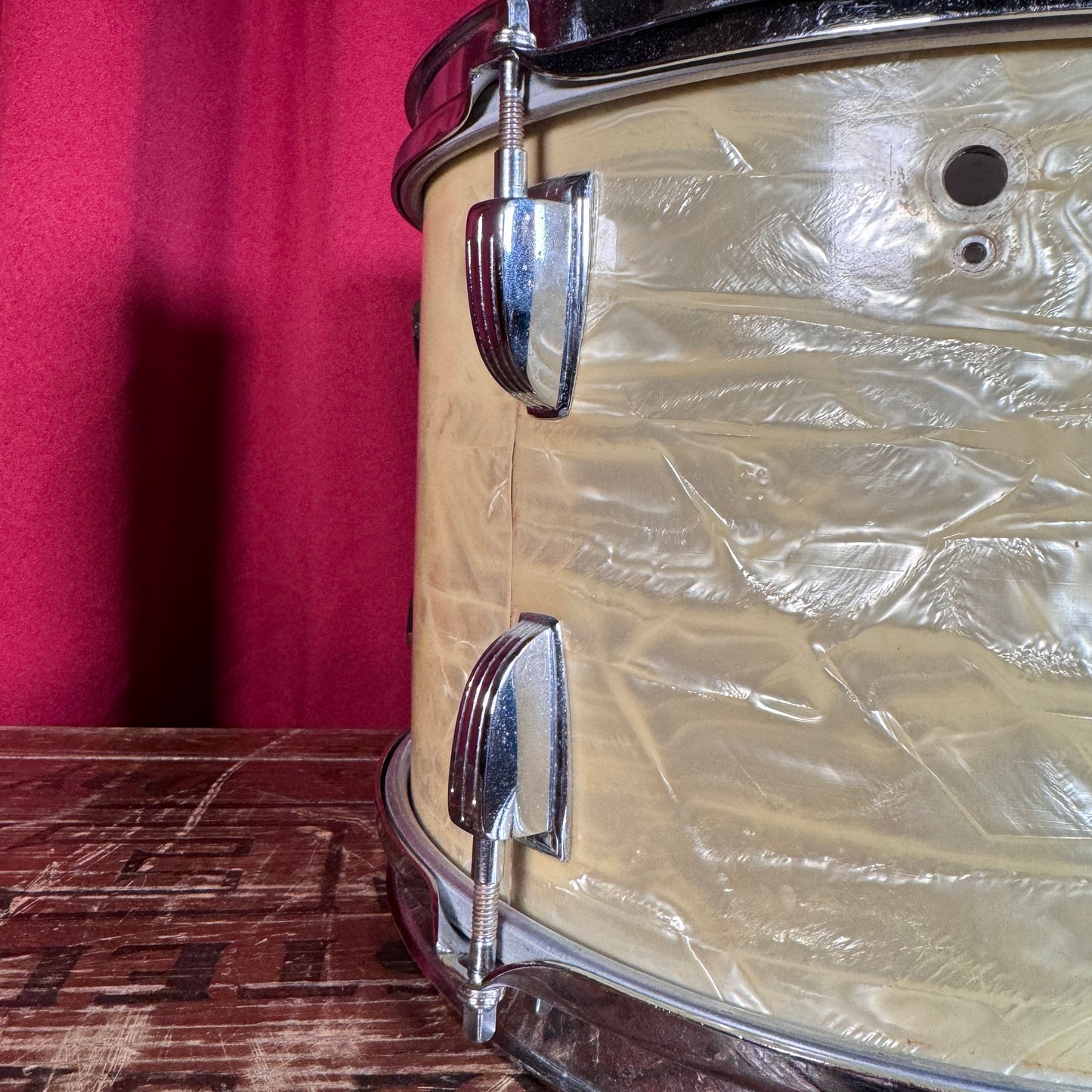 1960s Ludwig 8x12 Super Classic Tom Drum White Marine Pearl