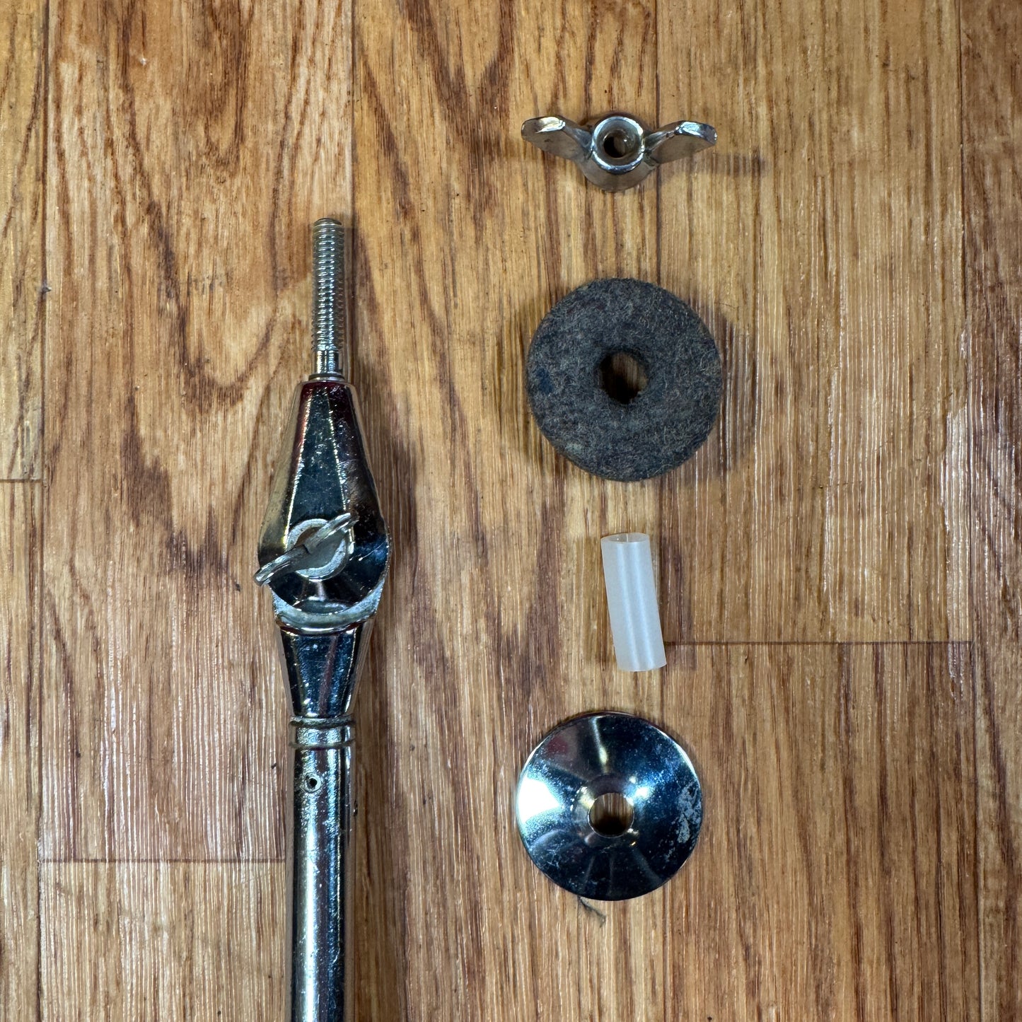 1960s Ludwig No. 1372C Telescoping L-Arm Cymbal Holder Chrome