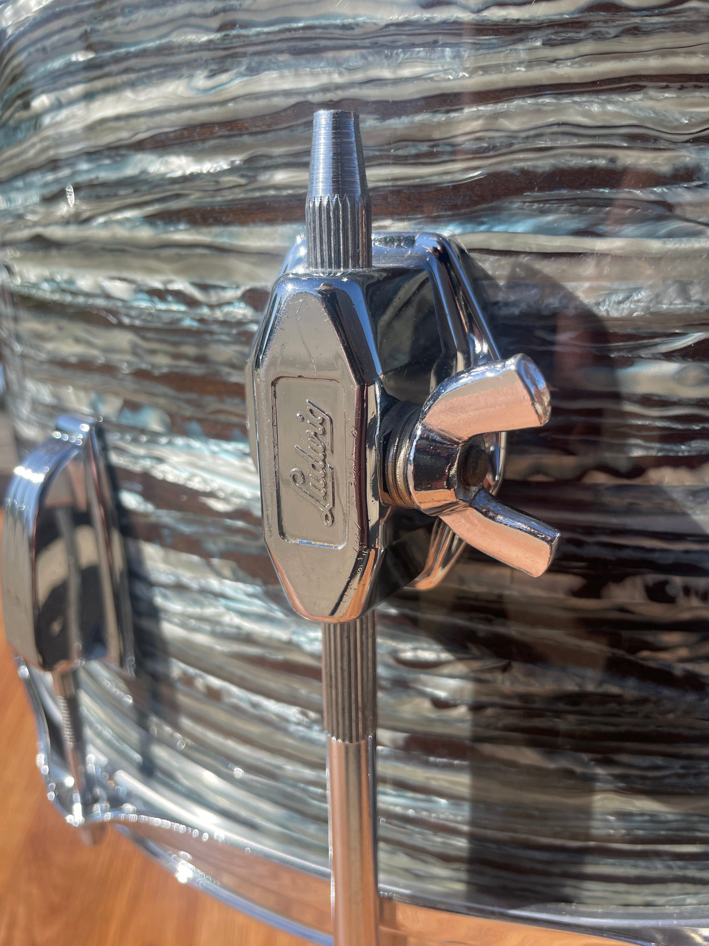 1960s Ludwig 16x16 Floor Tom Drum Oyster Blue Pearl
