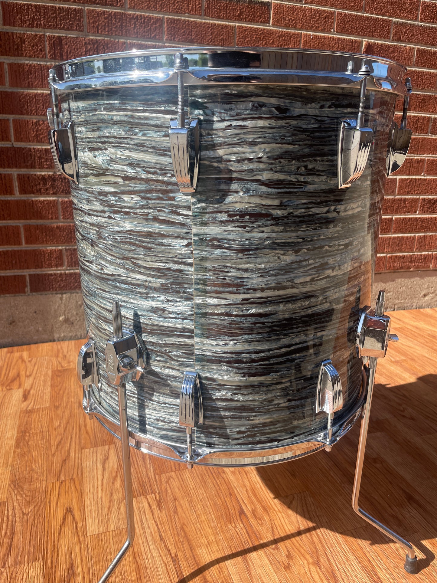 1960s Ludwig 16x16 Floor Tom Drum Oyster Blue Pearl