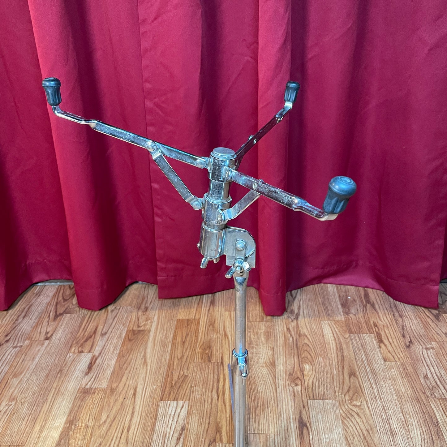 1960s Slingerland Flush Base Buck Rogers No. 805 Snare Drum Stand Flat