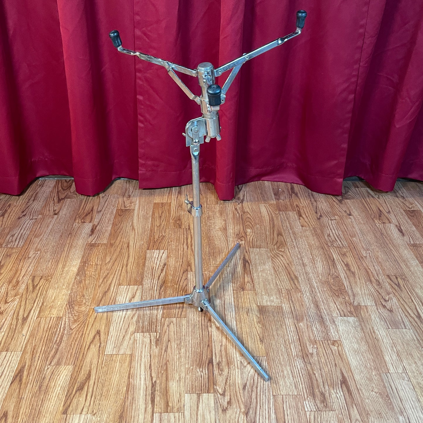 1960s Slingerland Flush Base Buck Rogers No. 805 Snare Drum Stand Flat