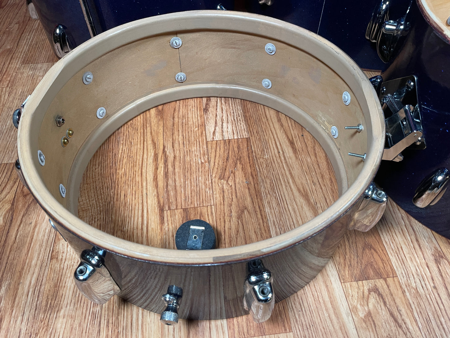 1963 Slingerland 5.5x14 Artist Snare Drum Blue Sparkle 8 Lug