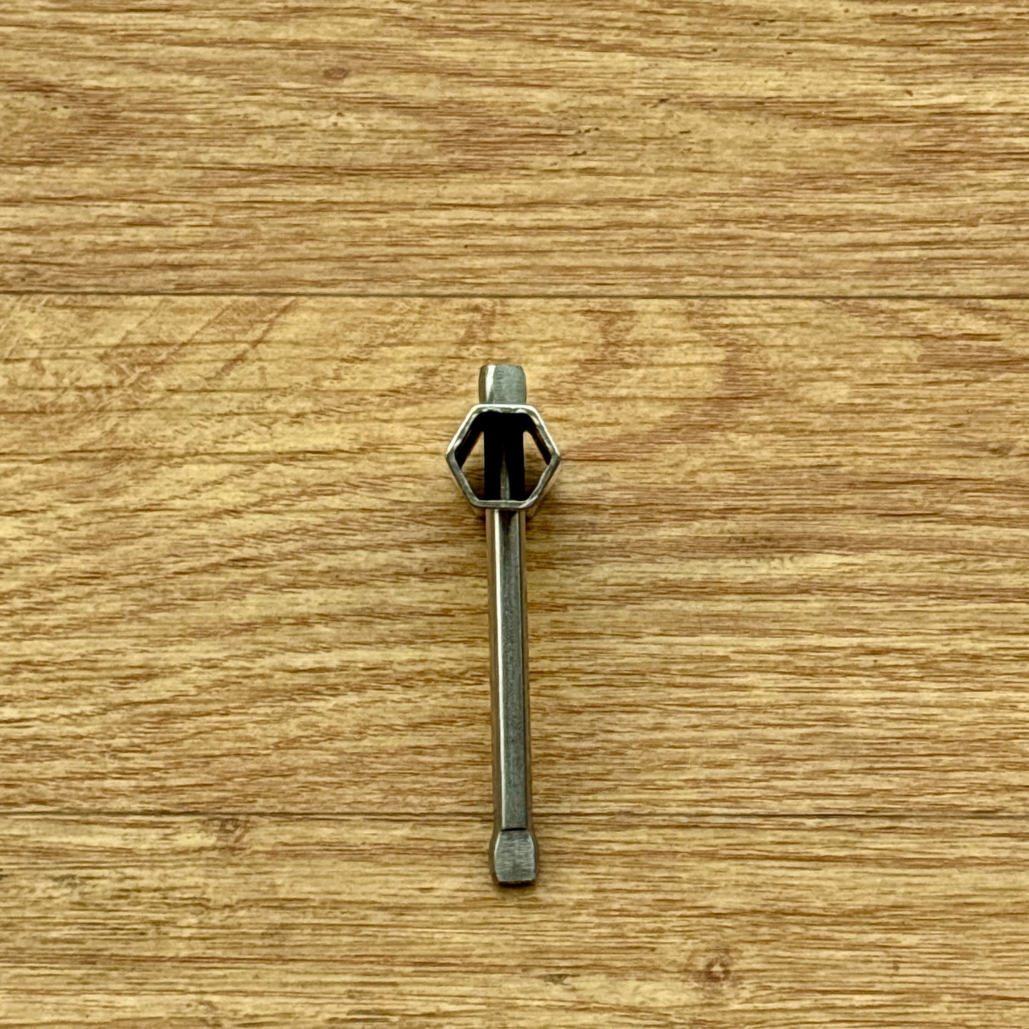 Vintage 1960s Ludwig / Gretsch / Slingerland Rail Consolette Hex Drum Key