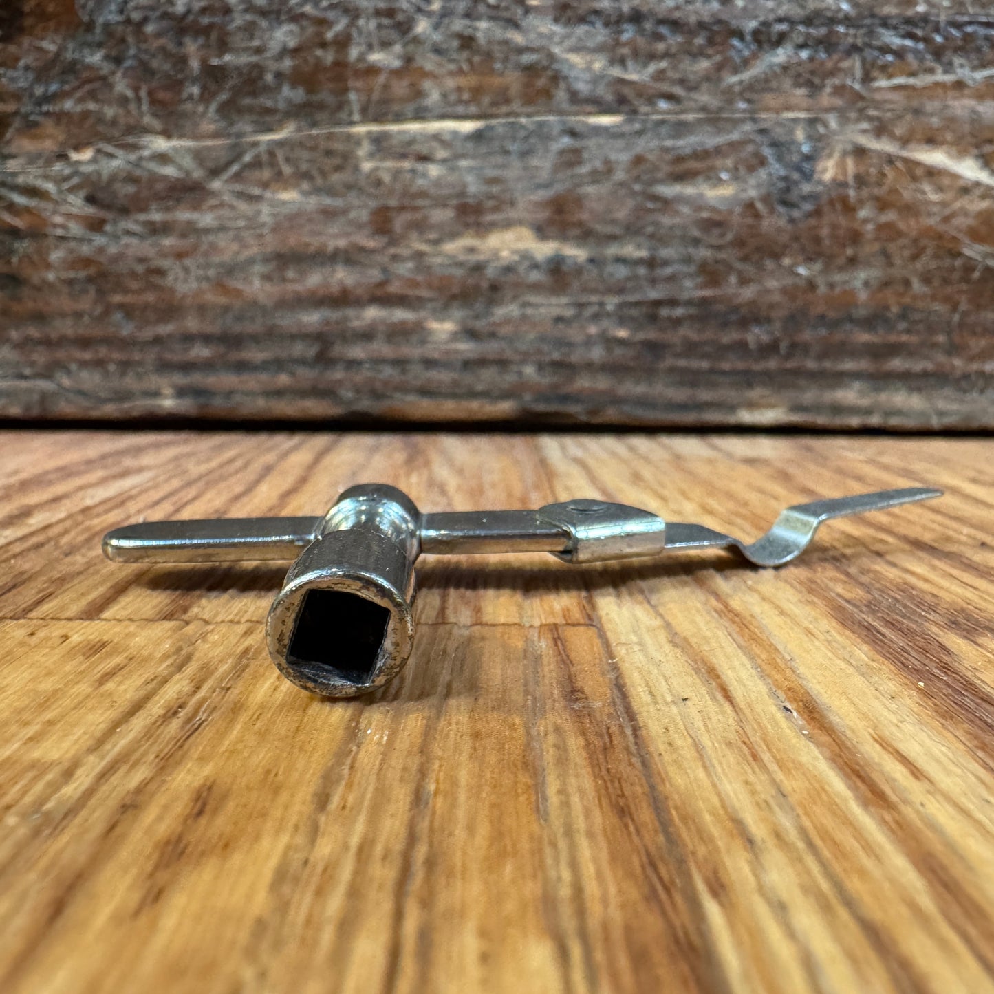 1960s Ludwig No. P40 Super Sensitive Screwdriver Drum Key Script Logo