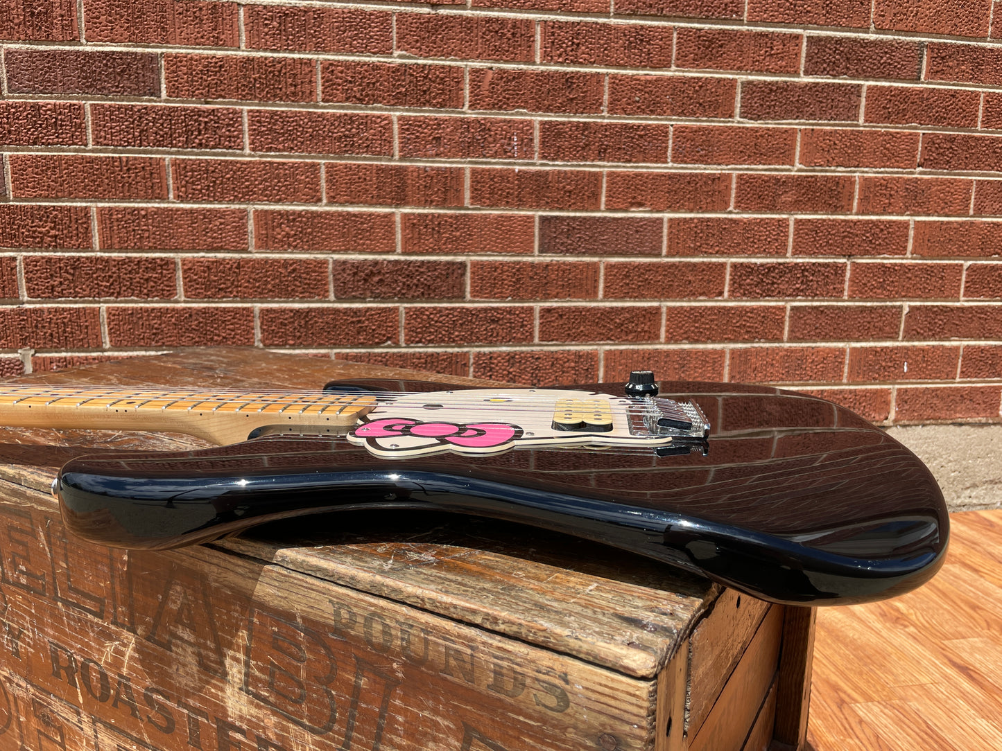 2006 Fender Squier Hello Kitty Stratocaster Black