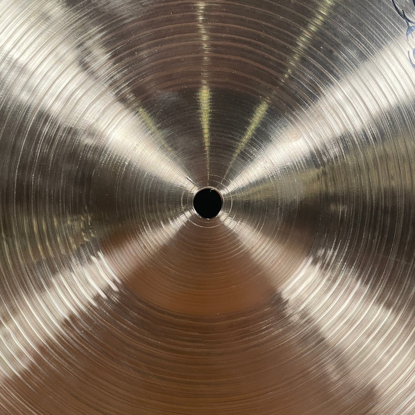 15" Istanbul Agop Traditional Medium Hi-Hat Cymbal Pair 1164g/1348g *Video Demo*