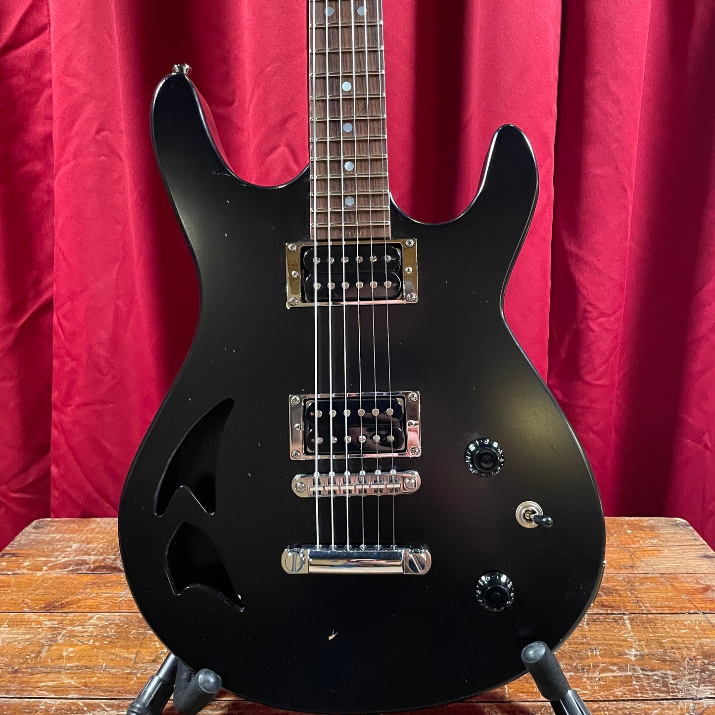 Kurt Wilson Semi Hollow Arrowhead Flat Black Guitar