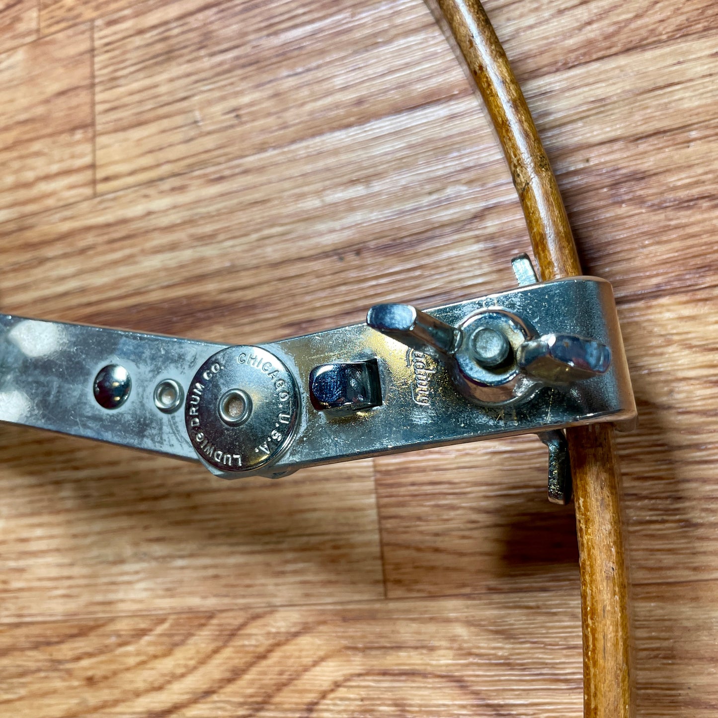 1960s Ludwig No. 136 Adjustable External Bass Drum Muffler Chrome