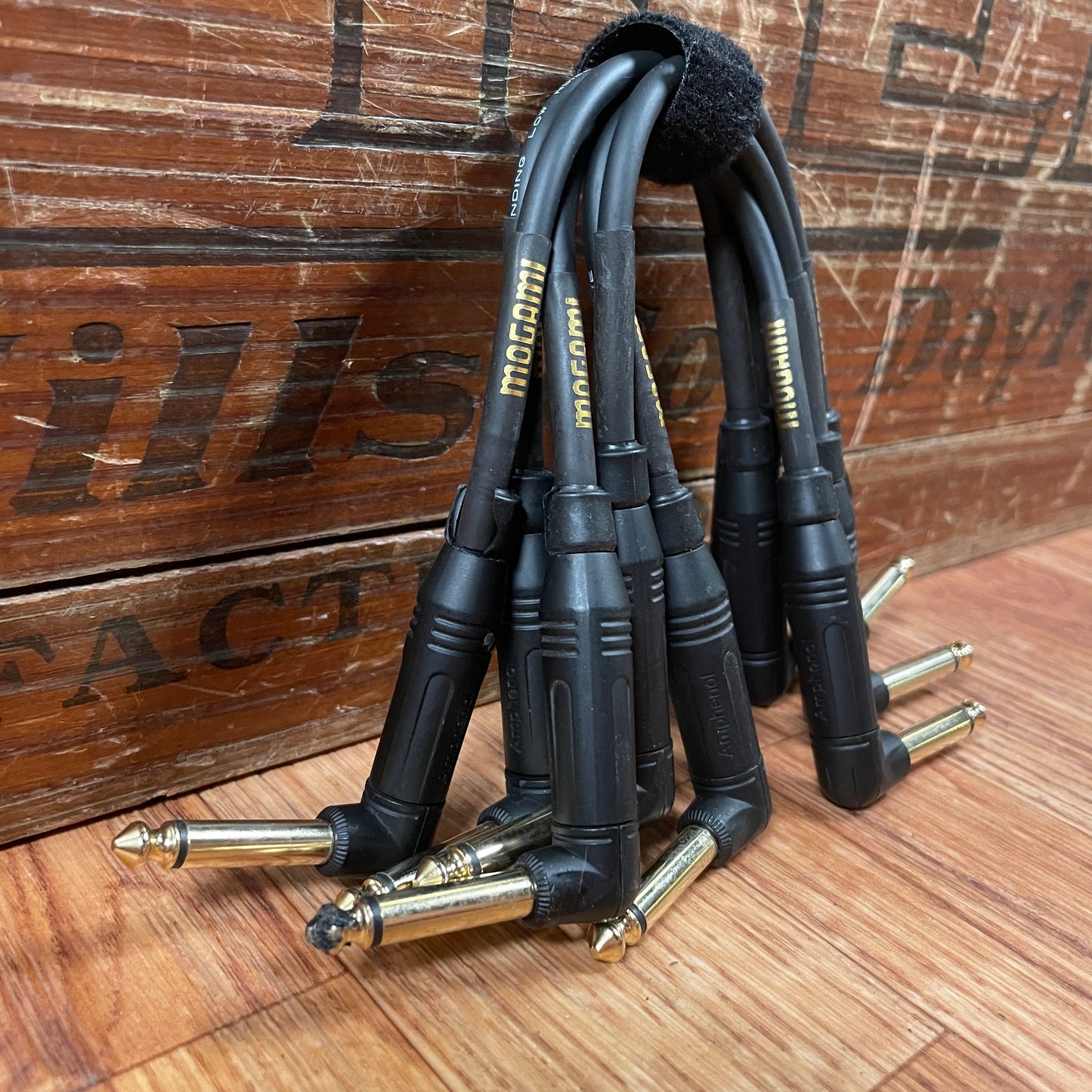 Lot of 5 Mogami 10in Gold Instrument Patch Cables With Right Angle Connectors