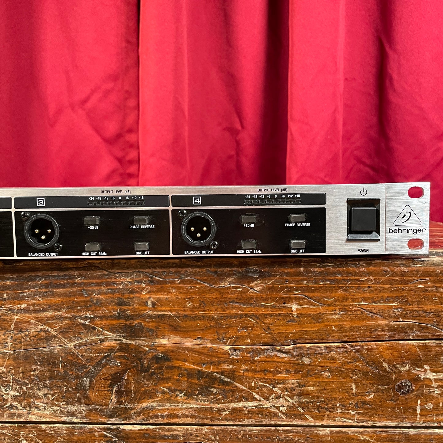 Behringer Ultra-DI Pro DI4000 4-Channel Active Direct Inject Box