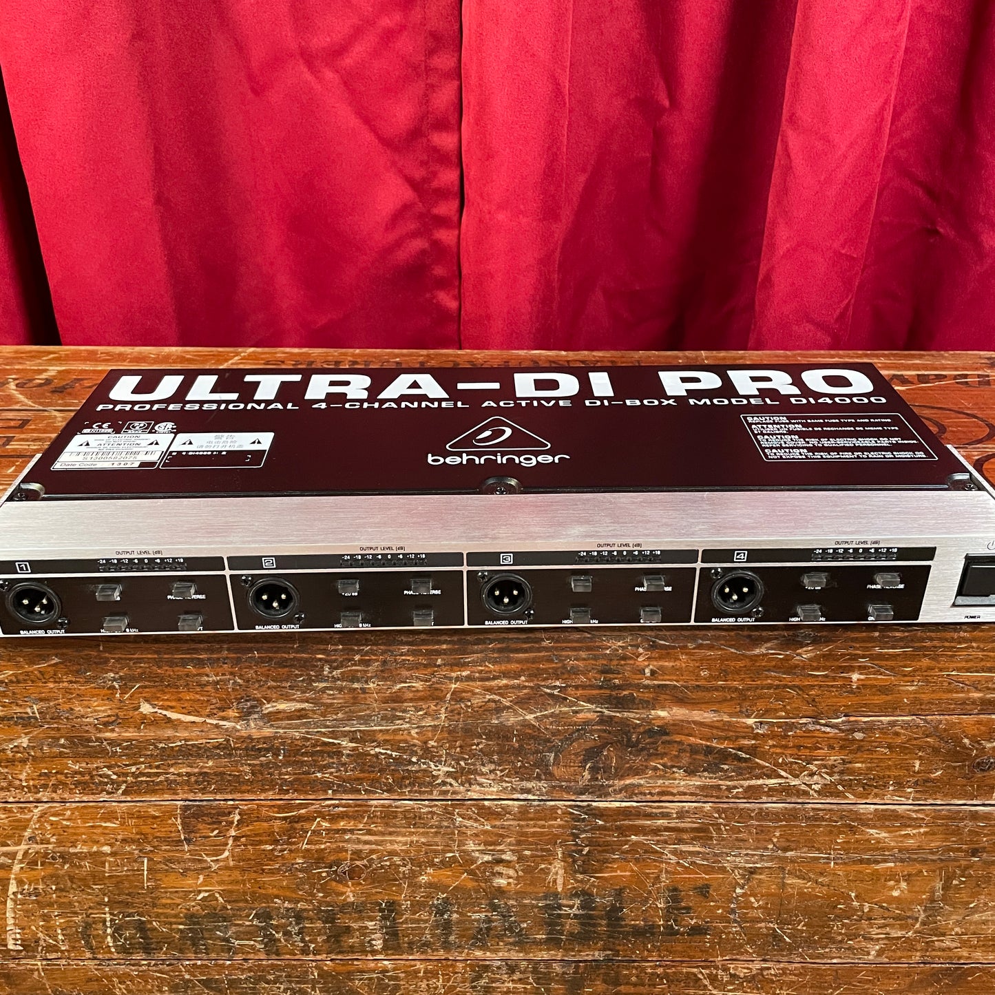 Behringer Ultra-DI Pro DI4000 4-Channel Active Direct Inject Box