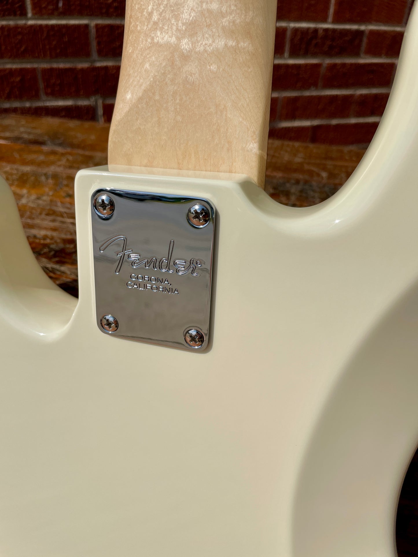 2019 Fender American Professional Precision Bass V 5-String Olympic White w/ OHSC