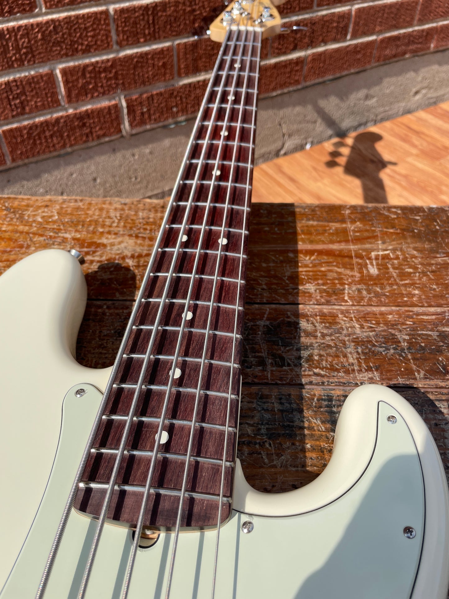 2019 Fender American Professional Precision Bass V 5-String Olympic White w/ OHSC