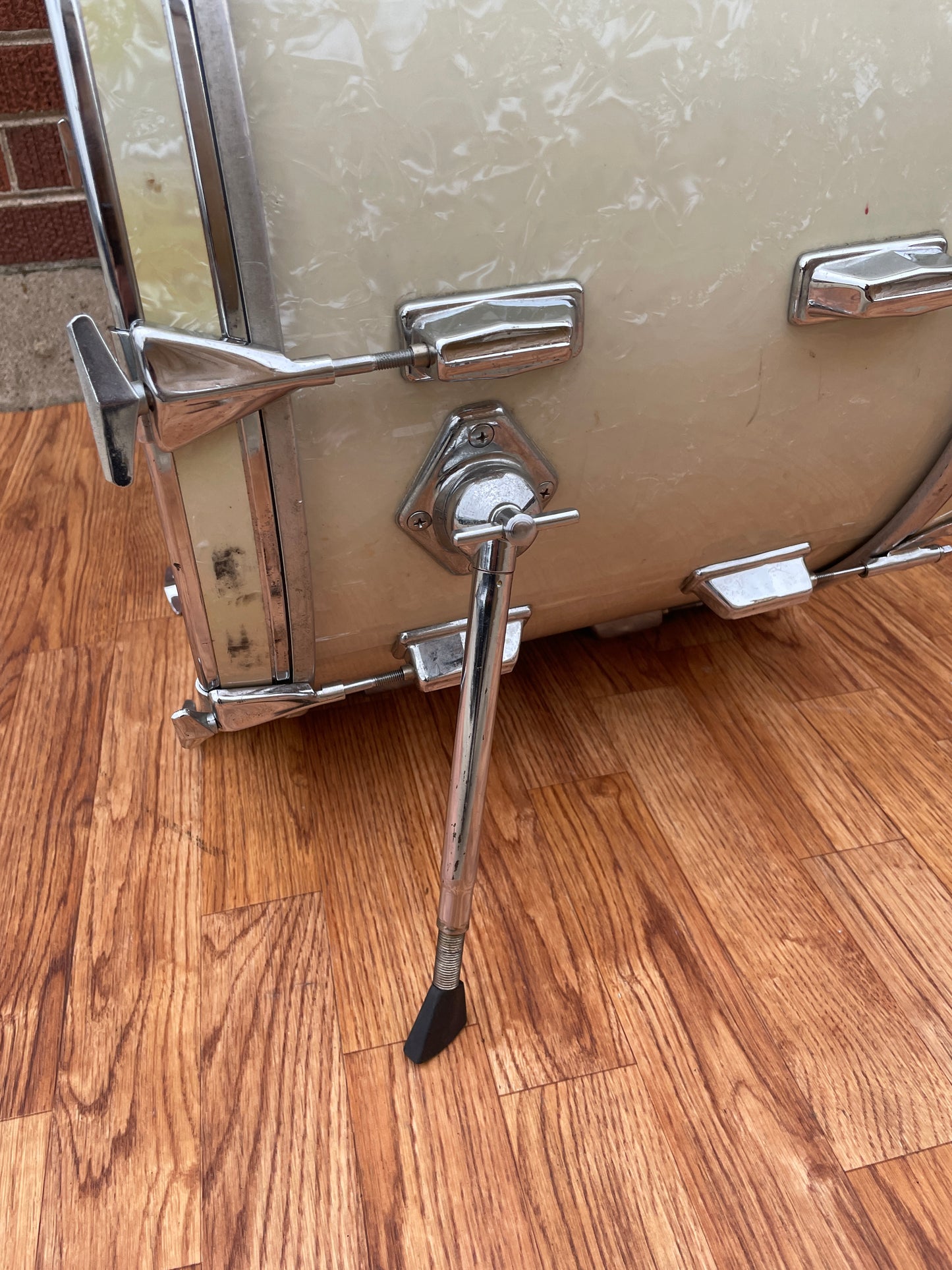 Vintage 1970s Pearl 14x22 Wood-Fiberglass Bass Drum White Marine Pearl