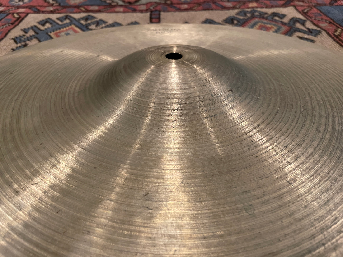 18" Zildjian A 1960s Medium Ride Crash Cymbal 1414g #624