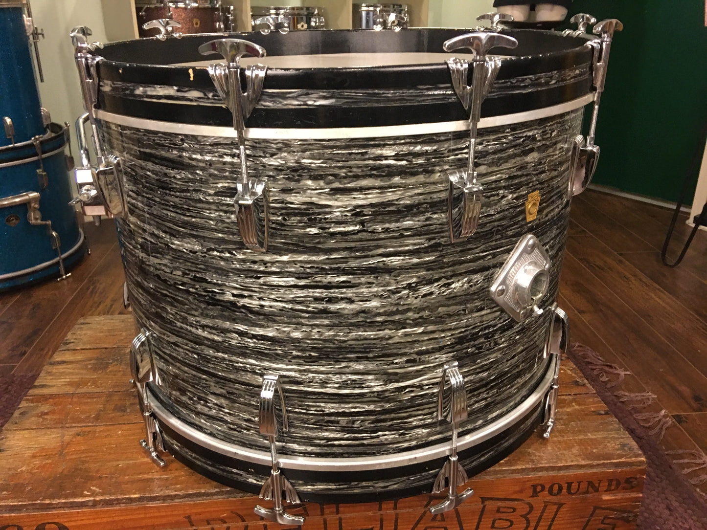 1967 Ludwig 14x22 Oyster Black Pearl Hollywood Bass Drum