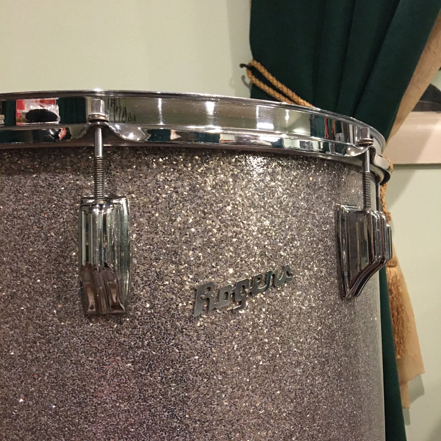 1960s Rogers Cleveland Holiday 16x16 Floor Tom Silver Glass Glitter Sparkle