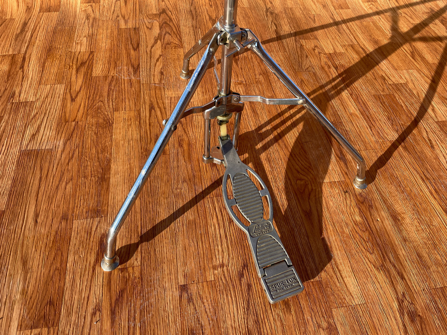 1970s Ludwig No. 1130 Atlas Tubular Spur-Lok Hi-Hat Stand w/ Swivel Feet