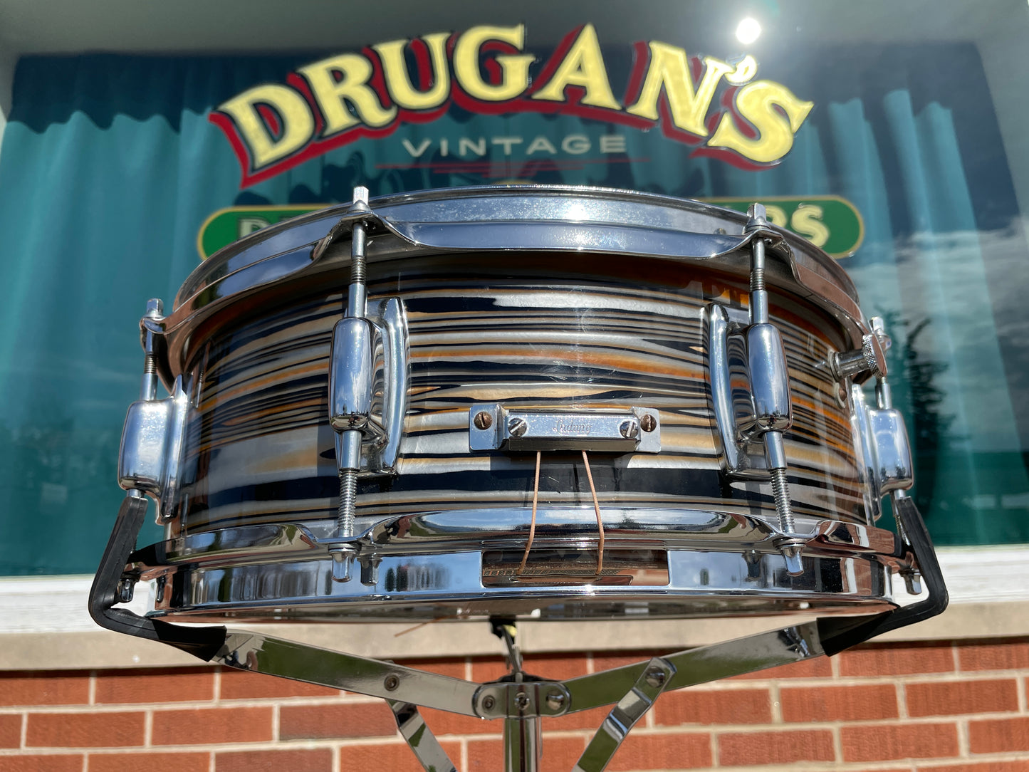 1971 Ludwig Standard 5x14 Snare Drum Gold Strata