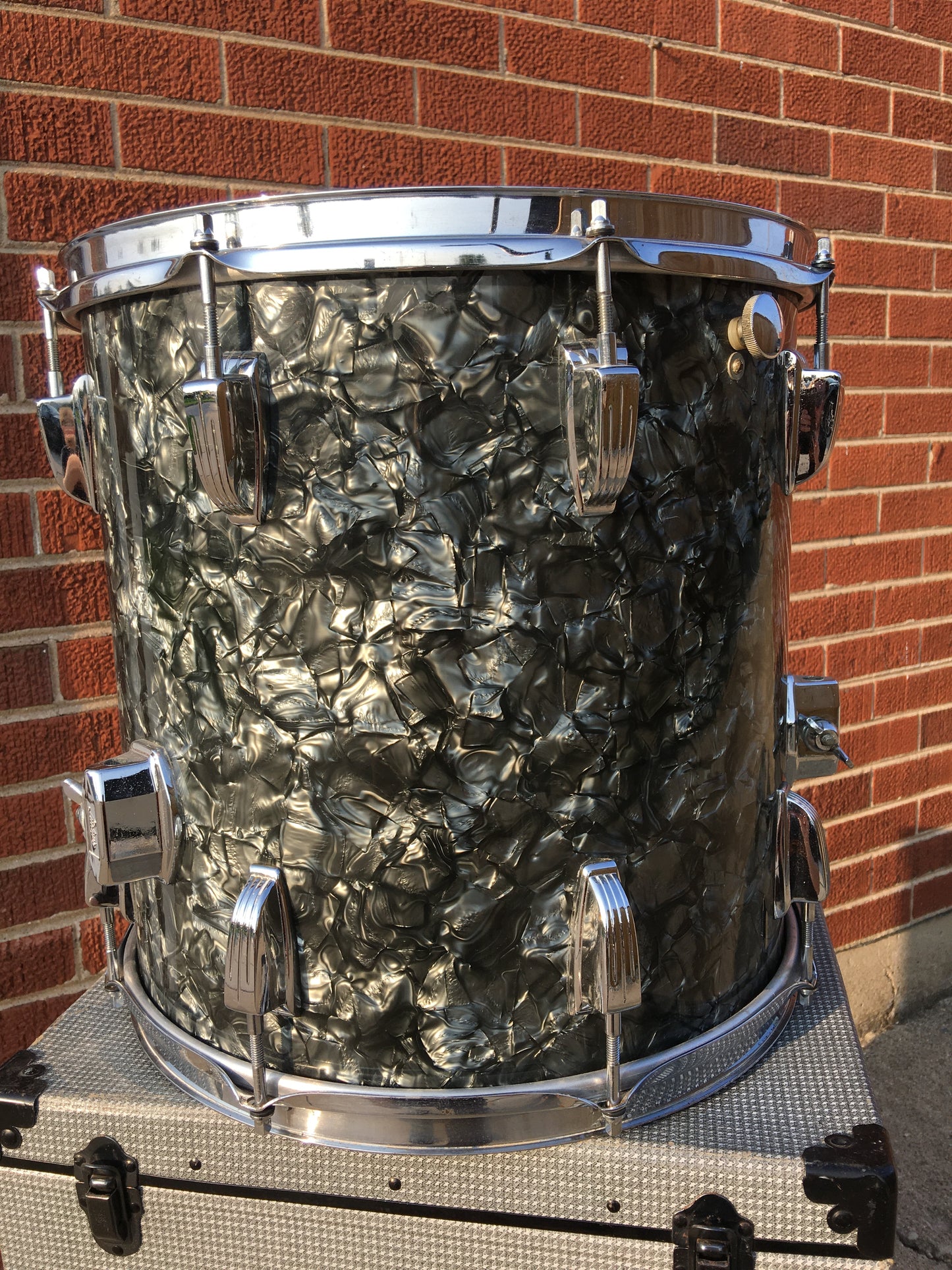 1971 Ludwig 14x14 Floor Tom drum - Black Diamond Pearl